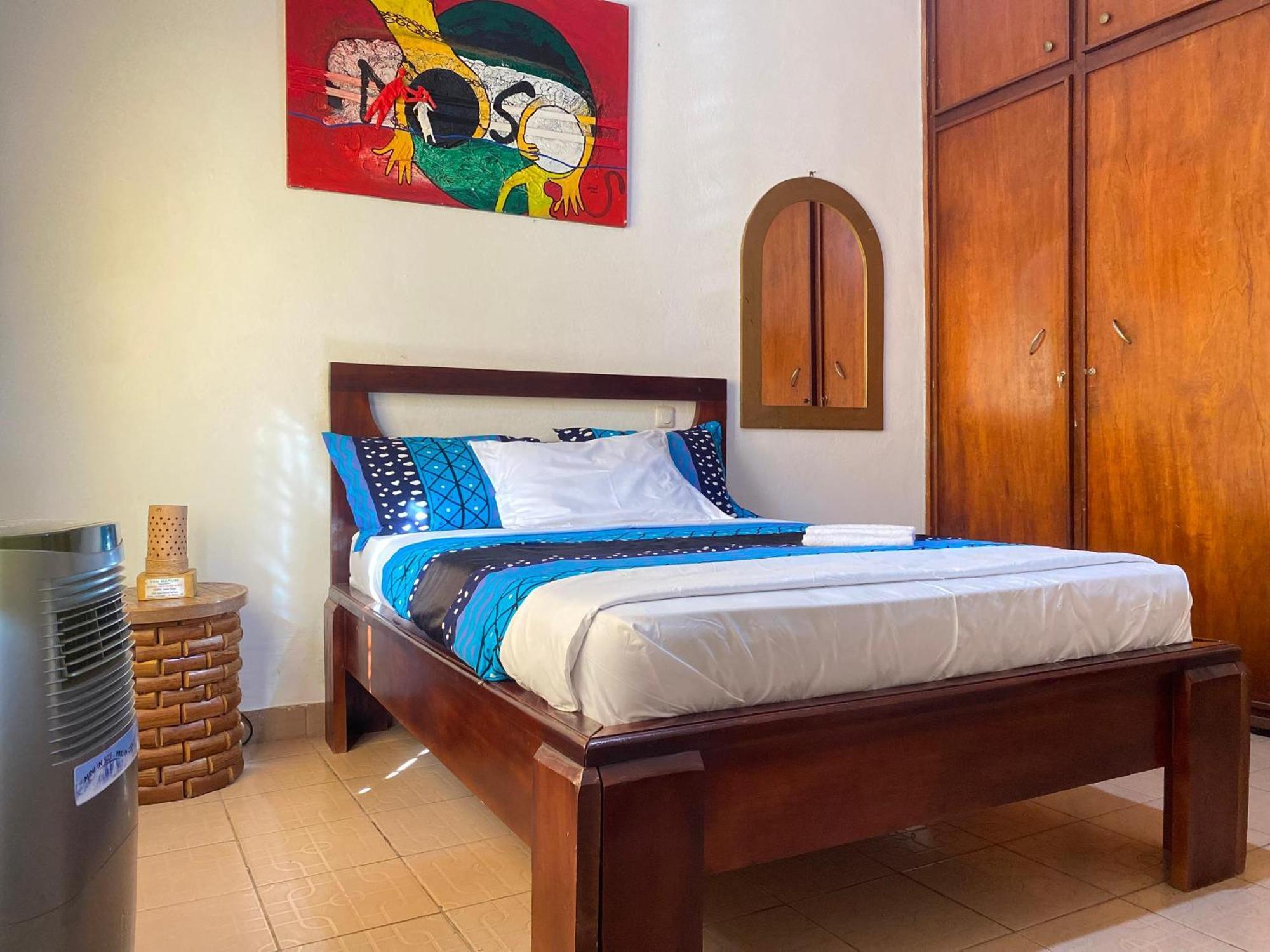 Fiiaa Hotel Yaounde Luaran gambar